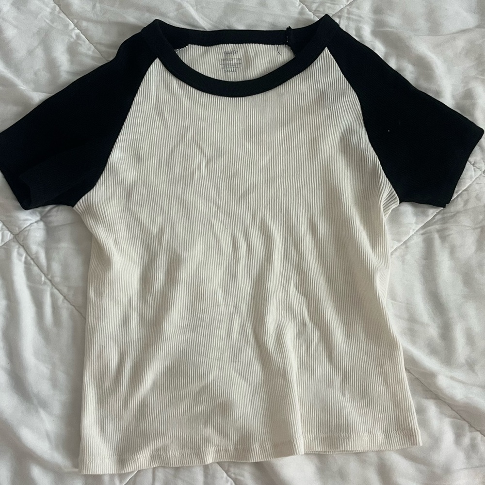 brandy melville baby tee